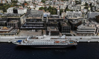 Galataport İstanbul'a ikinci yolcu gemisi demir attı