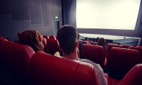 İzleyiciler sinema salonuna dönmedi