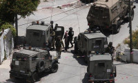 İsrail güçleri 2'si çocuk 13 Filistinliyi gözaltına aldı