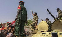 ABD Sudan'a olan 700 milyon dolarlık yardımı askıya aldı
