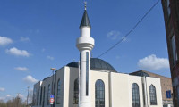 Fransa'da bir cami 'radikal İslam'ı savunduğu' gerekçesiyle kapatıldı!