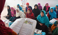 Taliban'dan kadınların eğitimi için  Avrupa'ya çağrı
