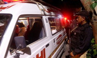 Pakistan’da petrol istasyonunda meydana gelen patlamada 4 kişi öldü
