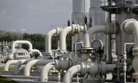Cezayir İspanya'ya doğalgaz akışını kesti