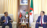 Bakan Dönmez Cezayirli mevkidaşı ile görüştü