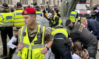 İngiltere'de çevrecilerin eylemine polis müdahale
