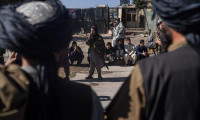 Taliban pasaport dağıtımını askıya aldı