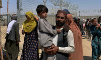 Rusya, ilk insani yardım sevkiyatını Afganistan'a ulaştırdı