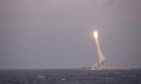 Rusya'dan yeni hipersonik füze denemesi: Denizdeki hedef başarıyla imha edildi