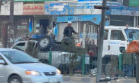 Kabil'de Taliban aracına saldırı: 2 yaralı
