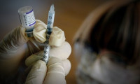 Avrupa İlaç Ajansı'ndan Omikron varyantına karşı aşı açıklaması