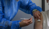 Yunanistan'da aşı randevu talepleri 7 katına çıktı