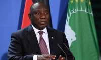 Güney Afrika Cumhurbaşkanı korona virüse yakalandı