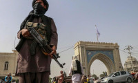 Taliban yüz binlerce dolarını geri alamıyor