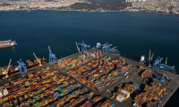 İzmir Limanı'nda bu yıl 8,5 milyon ton yük elleçlendi