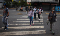 Venezuela'da nüfusun yüzde 87'si aşılandı