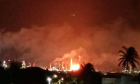 Meksika'da petrol rafinerisinde yangın