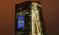 ECB'den Kazaks, ekstra teşvikler için çıtayı yüksek tuttu