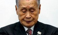 Komite Başkanı Mori Yoşiro istifa etti
