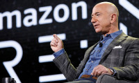 Elon Musk'ı geçen Jeff Bezos yeniden dünyanın en zengin insanı