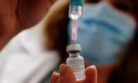 AB 200 milyon doz daha Pfizer-BioNTech aşısı aldı
