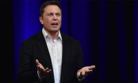 Elon Musk dünyanın en zengini unvanını kaptırdı