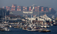  Çanakkale Boğazı dev gemilerin geçişi nedeniyle 14 saat tek yönlü trafiğe kapandı