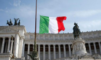 İtalya ekonomisi çöktü