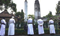 Kamboçya'da Kovid-19 nedeniyle ölen Müslümanlar yakılmayacak