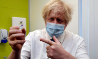 Boris Johnson: AstraZeneca aşısı güvenli...