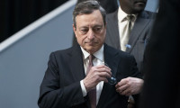 Draghi: ESM'den kredi kullanmak önceliğimiz değil