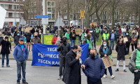 Hollanda'da polisin öldürülen Türk genciyle ilgili ırkçı söylemleri protesto edildi