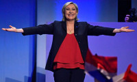 Marine Le Pen cumhurbaşkanlığı seçimine adaylığını açıkladı