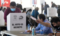 Peru'da devlet başkanlığı seçimleri başladı