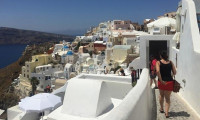 Yunanistan'dan tatilciler için karantina kararı