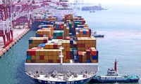 Fitch: Navlun ücretleri gemi siparişleri arttıkça azalacak