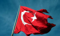 Dünyanın en büyük Türk bayrağı göndere çekilecek