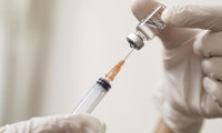 İran'da yerli aşısının seri üretimine başladı
