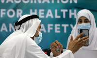 Dubai'de Kovid-19 aşısı olanlar toplu etkinliklere katılabilecek