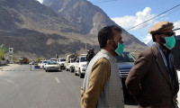 Pakistan, korona virüs önlemleri kapsamında 2 ülkeye sınırlarını kapadı