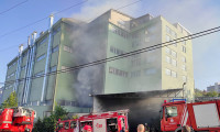 İstanbul'da kumaş fabrikasında yangın