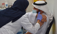 Suudi Arabistan: Aşı olmayanlar alışveriş merkezlerine giremeyecek