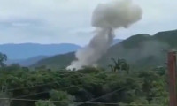 Kolombiya'da tugaya bombalı araçlarla saldırı