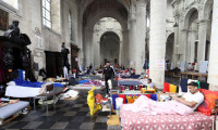 Belçika'da 400 belgesiz 40 gündür açlık grevinde