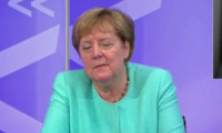 Merkel'in zor anları