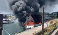 Maltepe Sahili'nde 5 tekne yandı!