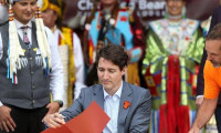 Kanada Başbakanı'ndan yerli liderlerle tarihi imza