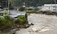 Japonya'da aşırı yağışlar sonrası yaklaşık 1,5 milyon haneye tahliye çağrısı