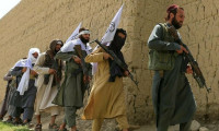 Taliban yaklaşıyor, hassas belgeler imha ediliyor