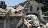 Haiti depreminde can kaybı 227'ye yükseldi